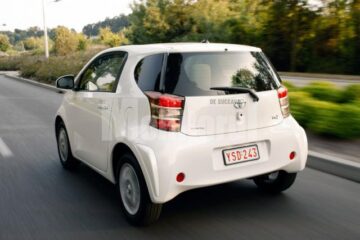 Toyota iQ