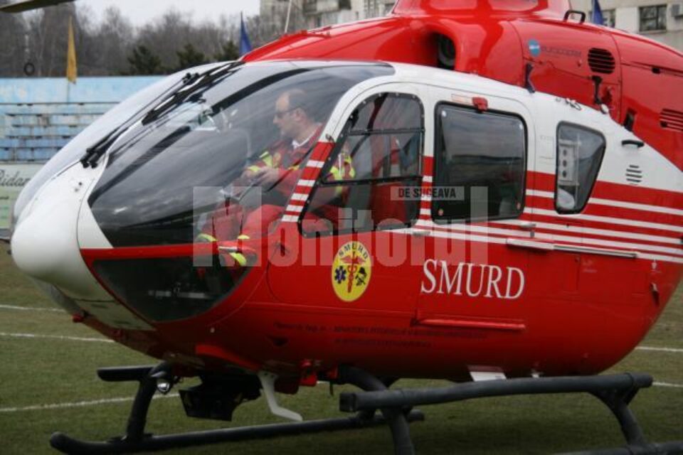 Intervenție SMURD: Bărbat paralizat după o căzătură din nuc, dus cu elicopterul la Târgu Mureș