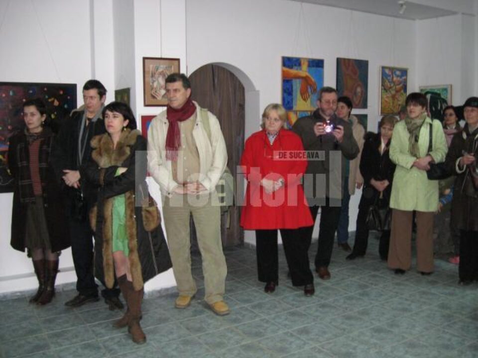 La vernisaj nu a participat nici un oficial sucevean