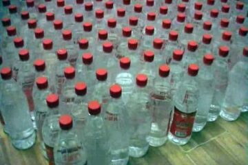 La o firmă din Suceava, aproape 250.000 de litri de alcool s-au evaporat pur și simplu. Foto: www.analogtv.ro