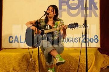 La Cărturești: “Luna pătrată” - concert de lansare a unui album folk