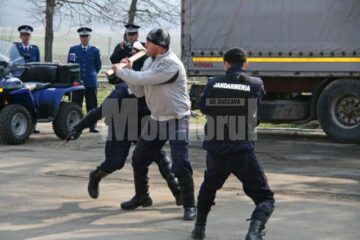 Sărbătoare: Demonstrații spectaculoase și trageri la poligon, oferite de jandarmi de ziua lor