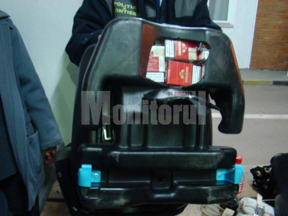 „Fumător” înrăit: BMW burdușit cu țigări, tras pe dreapta la intrarea în PTF Siret