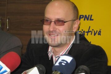Inițiativă: Liberalii propun ca succesul familiei Băsescu să fie studiat în facultățile de economie