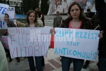 Solidaritate: Basarabenii din Suceava au protestat împotriva regimului comunist din Moldova