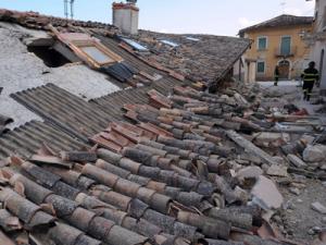 Ruine în urma cutremurului din Italia. Foto: MEDIAFAX