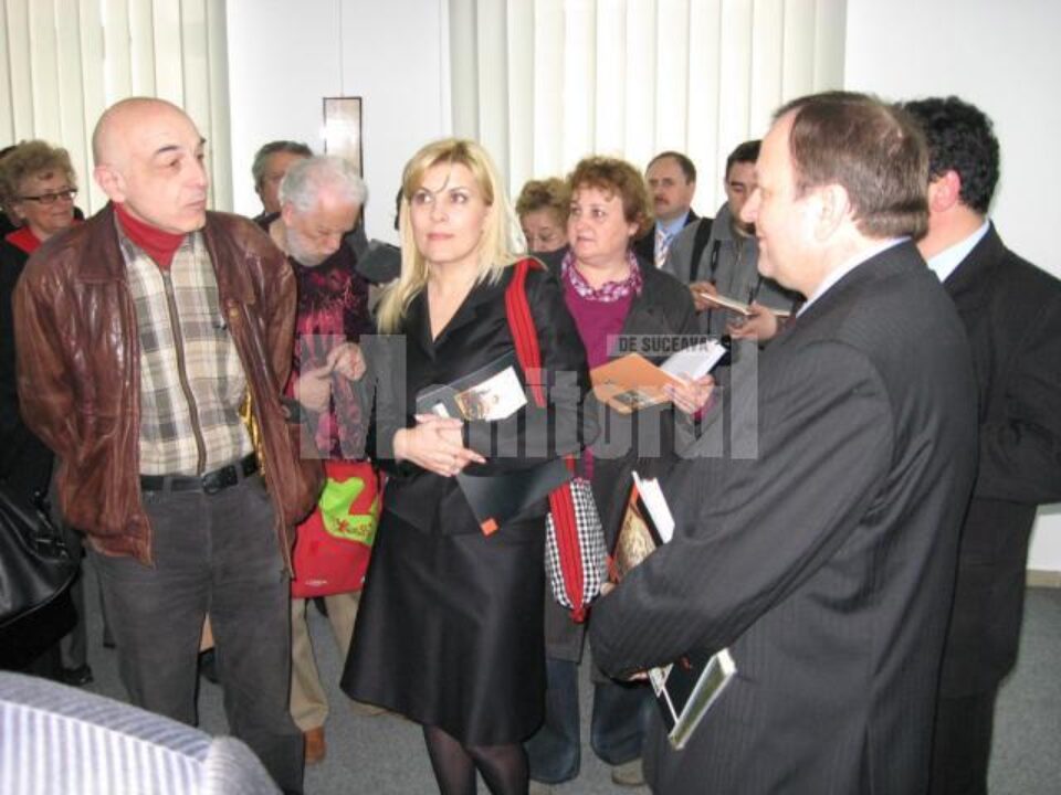 Elena Udrea la vernisaj