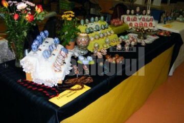 Standul României cu oua încondeiate de Letiția Orșivschi