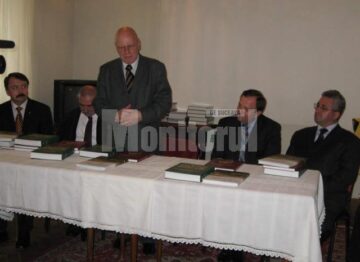 Acad. Răzvan Theodorescu: „De la Ițcani copiii aruncă în trenuri cu flori!”