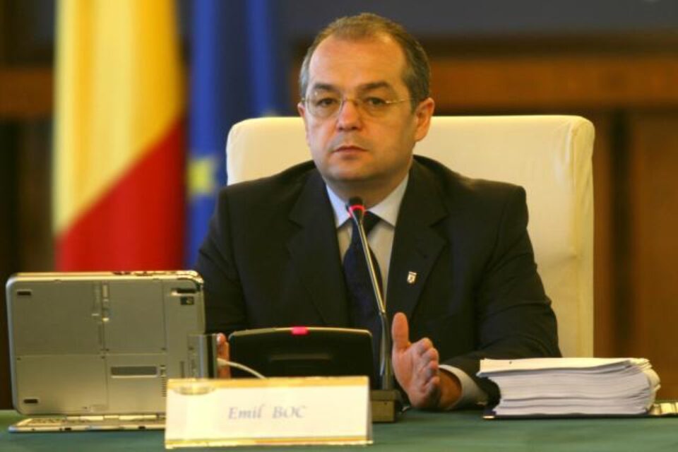 Premierul Boc: Salariile mici vor fi majorate într-un ritm mai rapid. Foto: CAPP