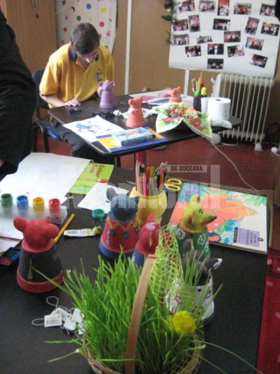 In atelierul de lucru centrul Laurentia Ulici