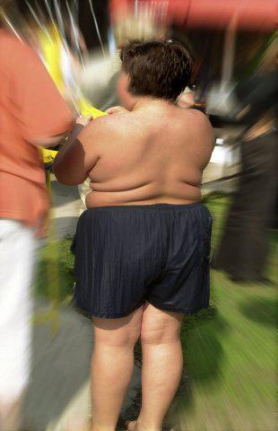 Copiii obezi devin adulți obezi. Foto: Variopress