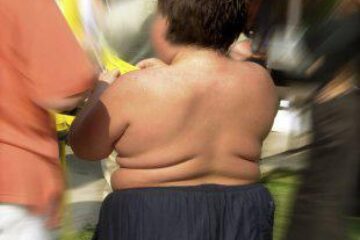 Copiii obezi devin adulți obezi. Foto: Variopress