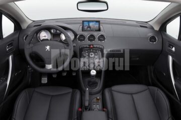 Peugeot 308 CC își face încălzirea