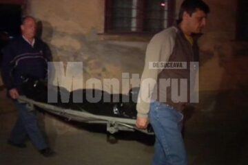 Trupul neînsuflețit al Larisei, dus de legiști la morgă