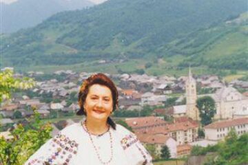 Valeria Peter Predescu a fost una dintre cele mai apreciate interprete de folclor din Transilvania. Foto: crestinortodox.ro