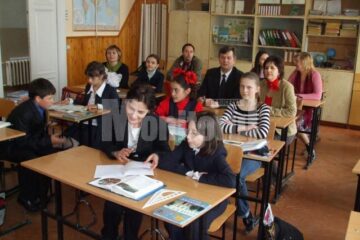 Proiectul „Punte educațională în Bucovina”, se desfășoară în parteneriat cu Gimnaziul Nr. 6 din Cernăuți