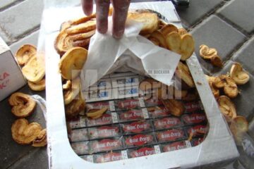 Siret: Țigări ascunse în cutii cu prăjituri