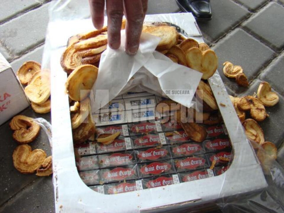 Siret: Țigări ascunse în cutii cu prăjituri