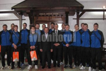 Atenție: Handbaliștii suceveni, invitați de Flutur la o cupă de șampanie