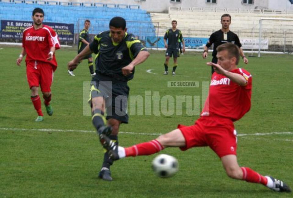 Dumitru a marcat singurul gol al meciului Dumitru a marcat singurul gol al meciului