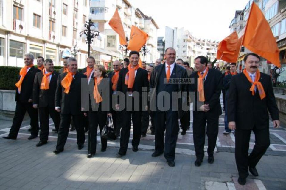 Europarlamentare: PD-L Suceava, debut de campanie în „Piața Uniunii Europene”