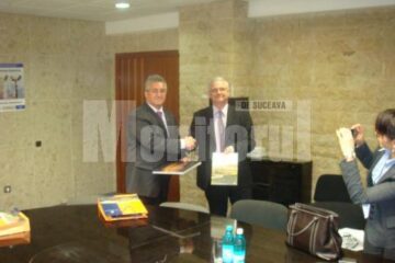 Ion Lungu și ambasadorul Marii Britanii, Robert Barnett