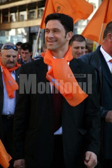 Europarlamentare: PD-L Suceava, debut de campanie în „Piața Uniunii Europene”