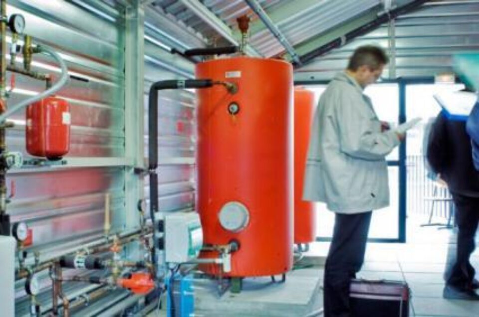 Pentru programul de înlocuire a sistemelor energetice tradiționale cu unele alternative au fost alocate 75 de milioane de euro. Foto: ALAMY