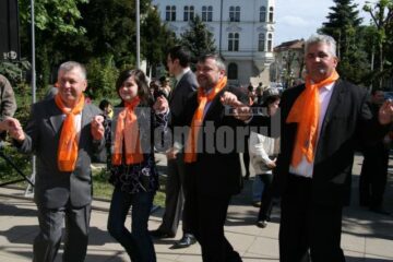 Europarlamentare: PD-L Suceava, debut de campanie în „Piața Uniunii Europene”