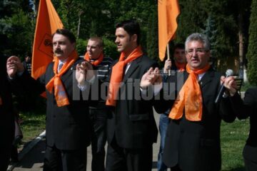 Europarlamentare: PD-L Suceava, debut de campanie în „Piața Uniunii Europene”