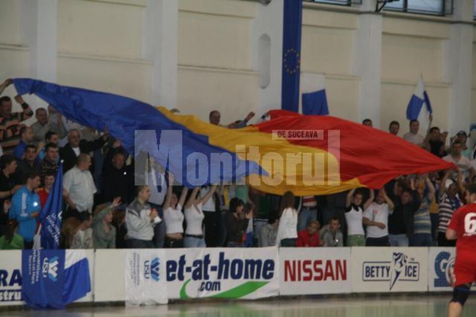 Atmosferă entuziastă în sala LPS Suceava la meciul de sâmbătă