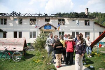 Fundu Moldovei: Copii salvați în ultima clipă dintr-un incendiu ce a cuprins Centrul de plasament „Visătorii”