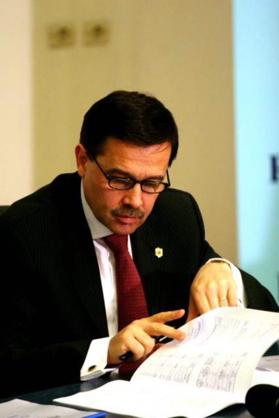 Gheorghe Pogea și Monica Iacob Ridzi se vor afla, astăzi, într-o vizită oficială în județul Suceava. Foto: MEDIAFAX Gheorghe Pogea și Monica Iacob Ridzi se vor afla, astăzi, într-o vizită oficială în județul Suceava. Foto: MEDIAFAX