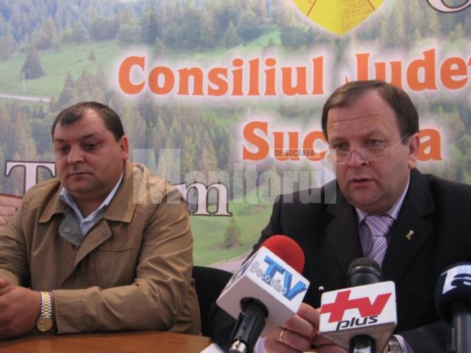 Suceveanul Mihai Ceghe Nastiuc, din comuna Baia, a fost prezentat de Gheorghe Flutur în cadrul unei conferințe de presă