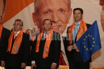 Eveniment: Familia PD-L Suceava și rudele i-au fost alături lui Petru Luhan la lansarea candidaturii