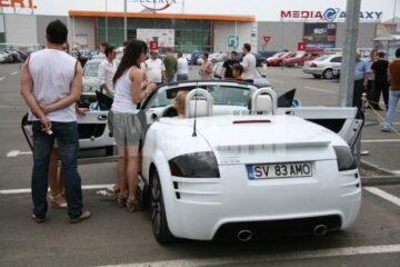 Eveniment: Expoziție de mașini tunate în parcare la Shopping City Suceava