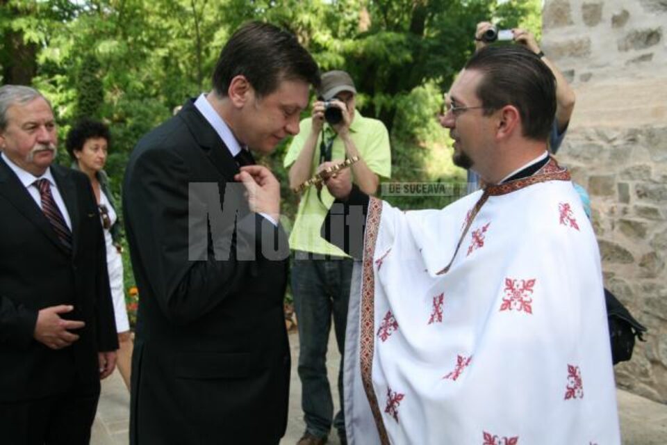 Vizită: Antonescu a primit binecuvântarea la biserica Mirăuți