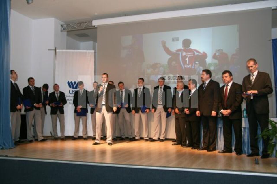 Munca handbaliștilor suceveni, apreciată de conducerea Universității „Ștefan cel Mare”