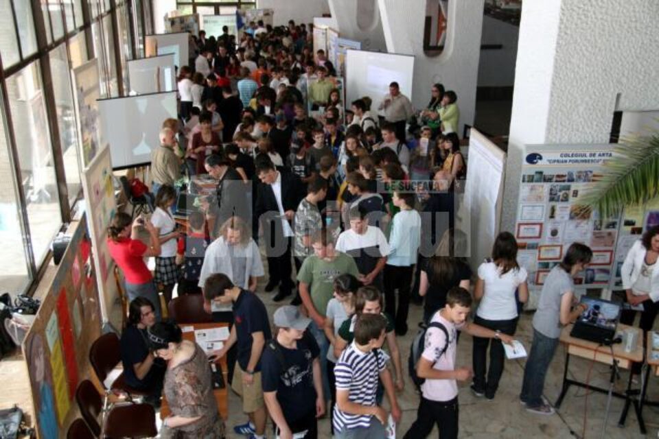 Târgul poate fi vizitat și astăzi, între orele 10:00 și 18:00