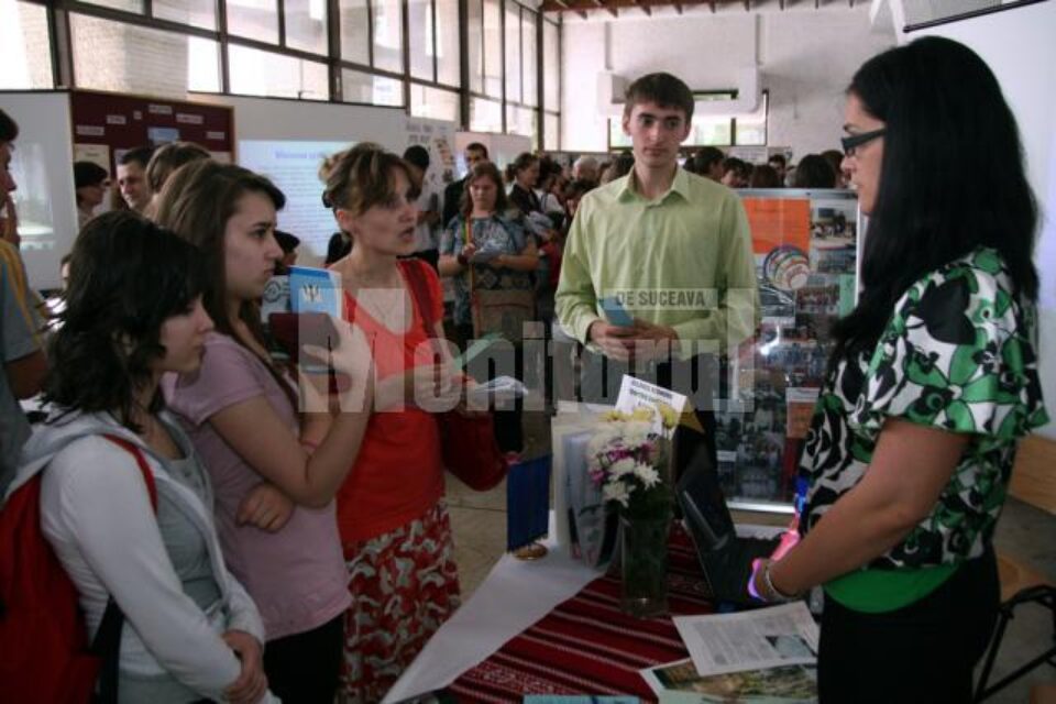 Târgul poate fi vizitat și astăzi, între orele 10:00 și 18:00