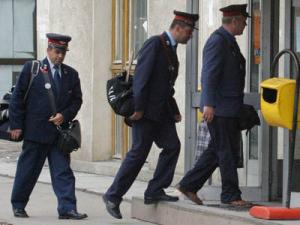 Ceferiștii pot fi scoși la pensie dacă au împlinit vârsta de 50 de ani și au lucrat cel puțin 20 de ani în grupa I de muncă. Foto: MEDIAFAX