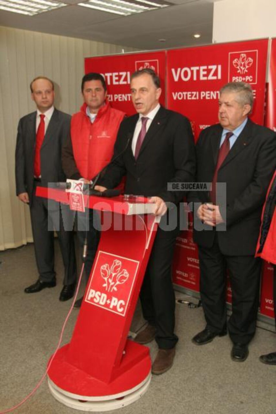 Campanie: Miniștrii PSD și Geoană, în turneu electoral la Suceava