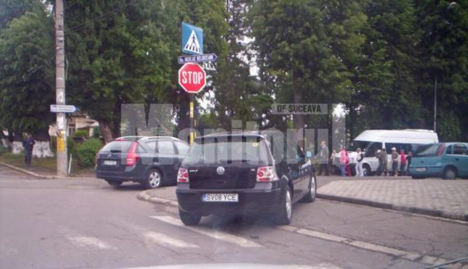 Tupeu: Elevii și parcarea