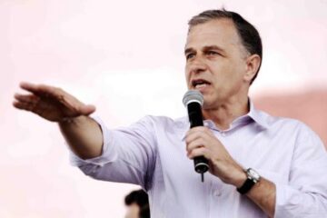 Îndemn: Mircea Geoană cere social-democraților suceveni să fie mai combativi