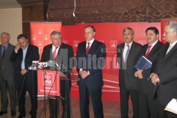 Gavril Mîrza, alături de Mircea Geoană