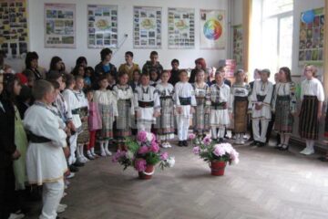 Socializare: Ziua Copilului la Școala de Arte și Meserii Moara Nică