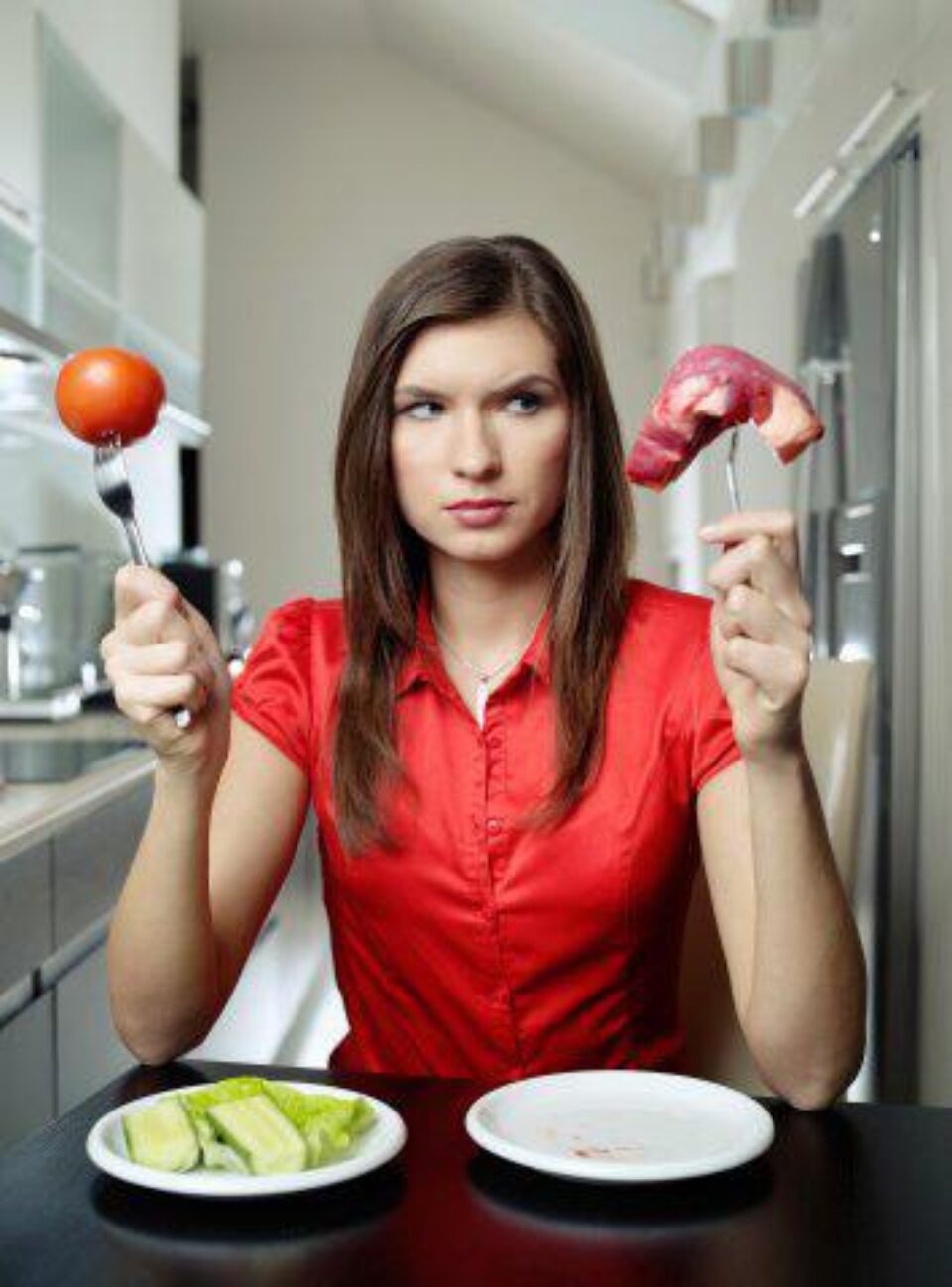 Consumul de carne roșie nu este asociat cu riscul de apariție a cancerului mamar. Foto: BE&W