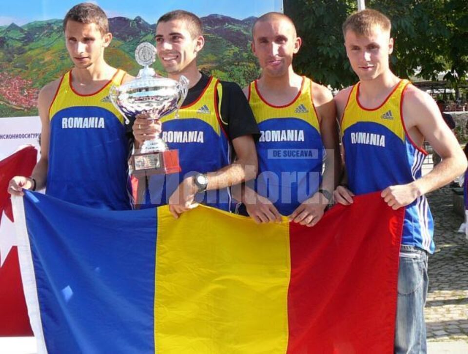 Cristi Prâsneac, al doilea din dreapta Cristi Prâsneac, al doilea din dreapta