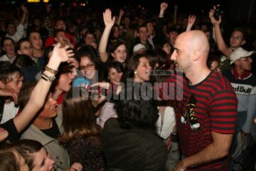 Vizită: EBA s-a întâlnit cu tinerii suceveni și a dat sfaturi politice pentru partidele din România